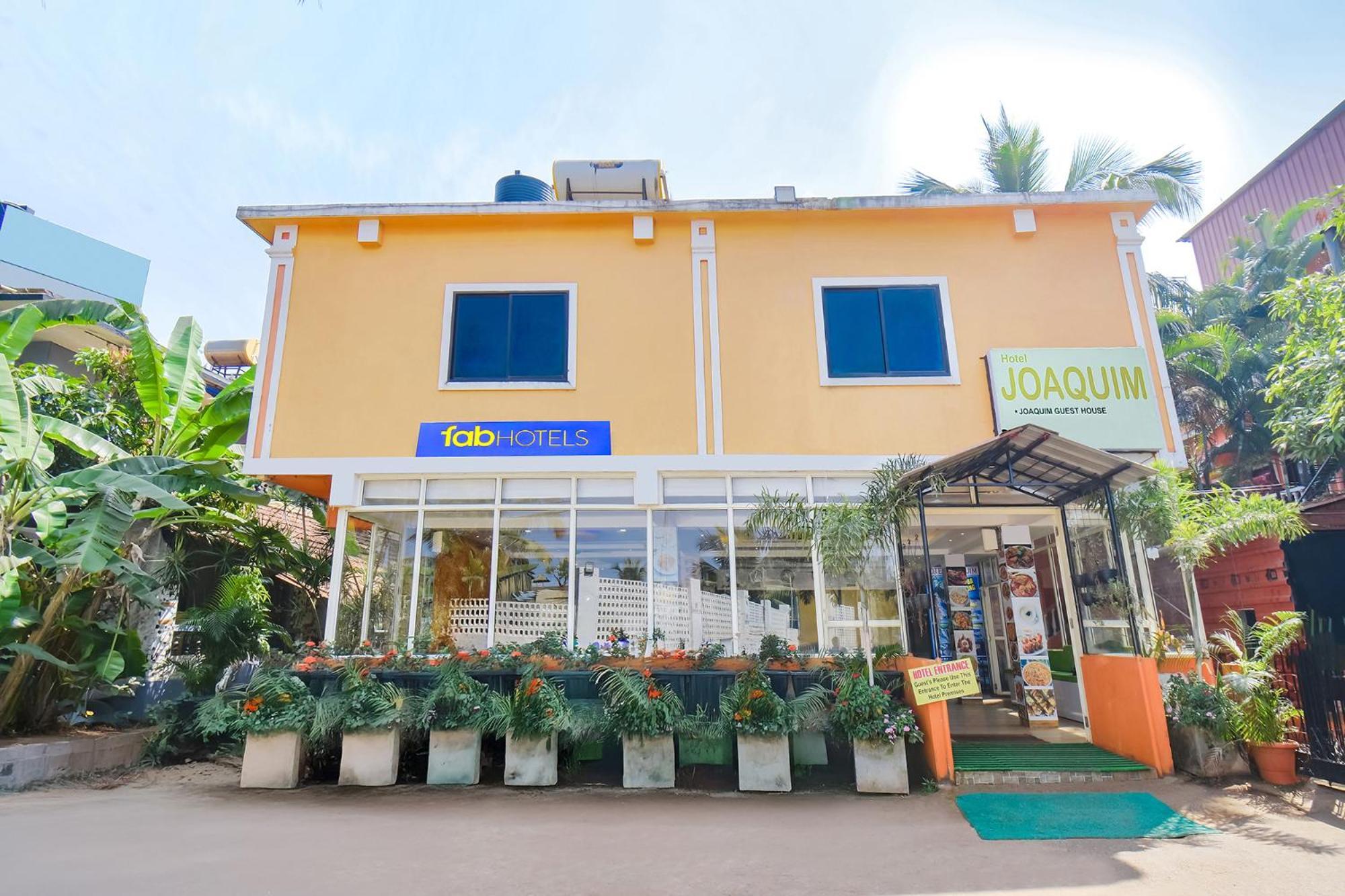 Fabhotel Joaquim Beachside Resort - Nr Tito'S Lane, Baga Beach Exterior foto